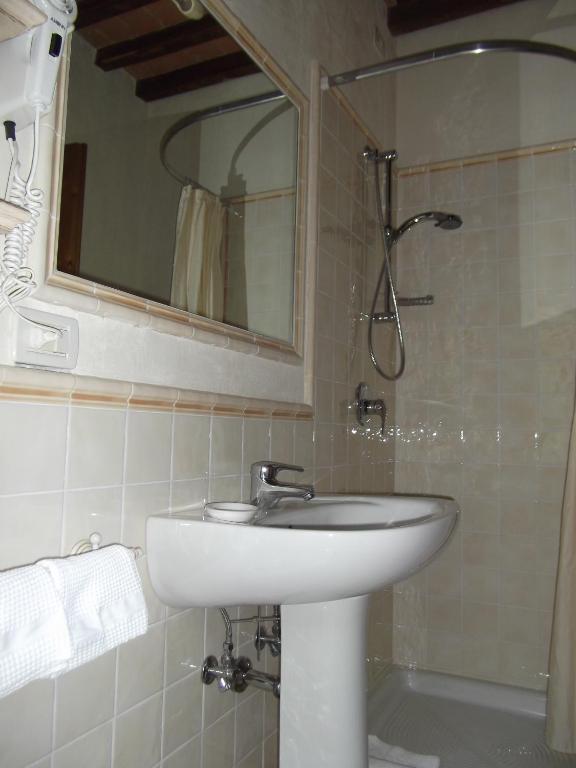 L'Arcadia Guest House Pietrasanta Bilik gambar